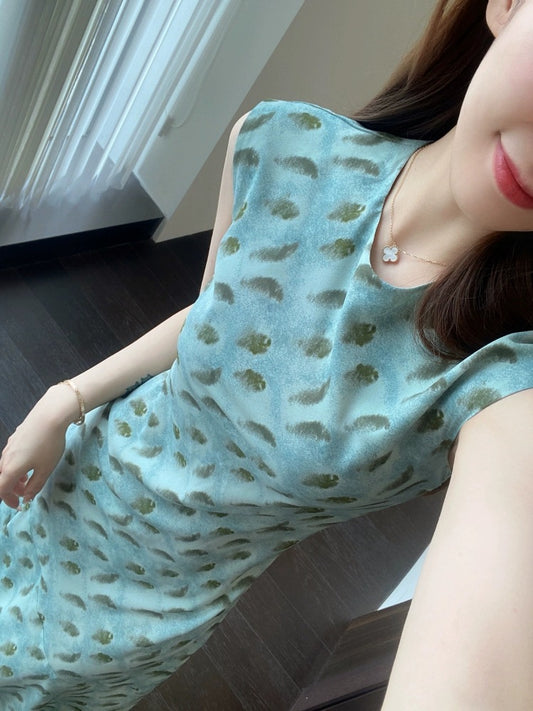 Elegant Printed Sleeveless Dress, Slim - Fitting Midi Retro Dress (Sizes S - XL)
